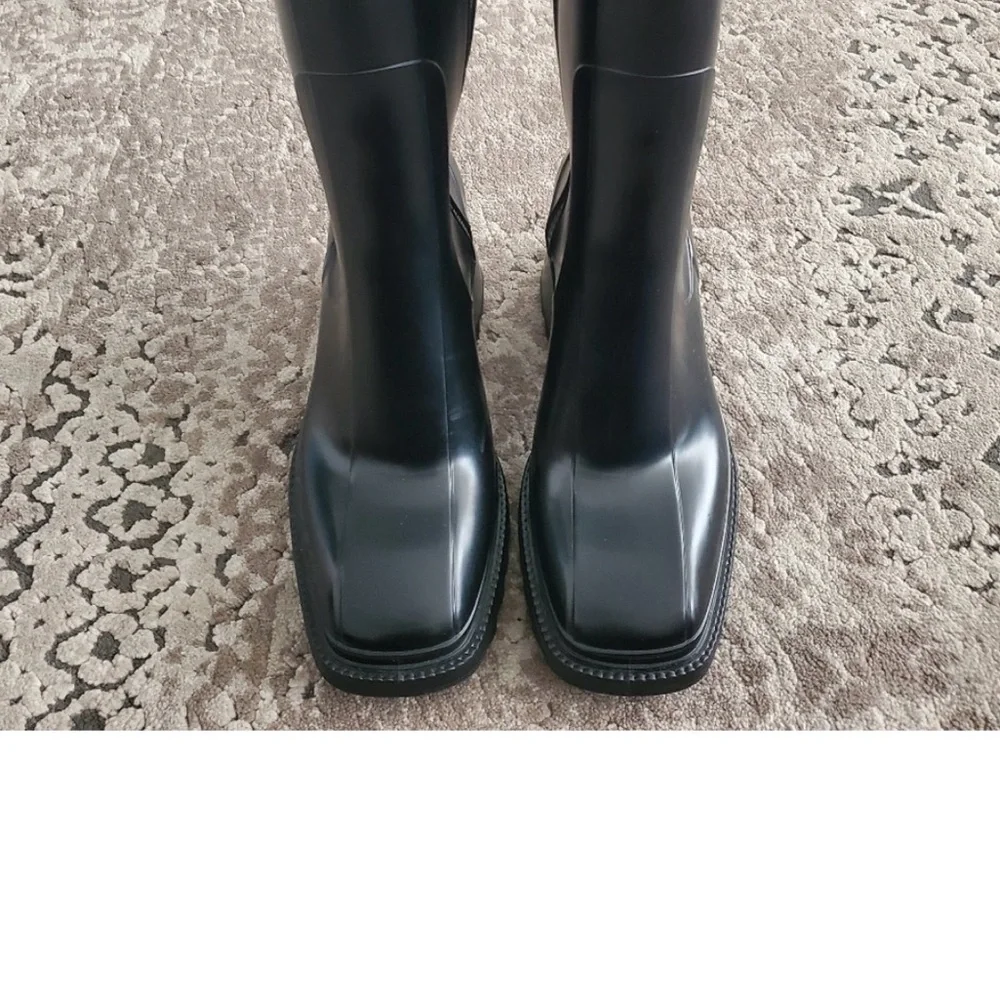 Chloe Betty Rain Boots in Black Size 39